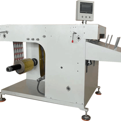qualité  Sheet Cutting Machine Accurately Cut With Color Tracking Input Length Data Max Unwind Diameter 600mm 700kg usine