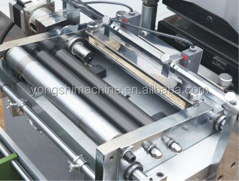 Machine de découpage 380V 10kw de petit pain à grande vitesse automatique de label
