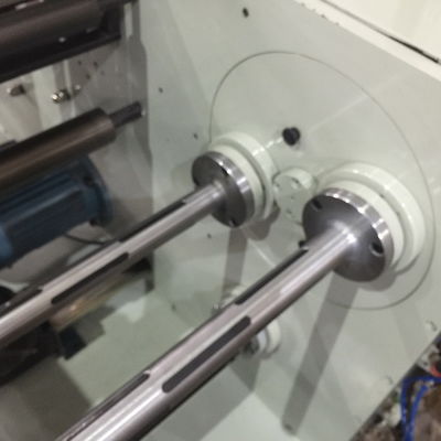 Kreisförmiges Druckpapier Kreisförmiges Schneiden und Zurückwickeln Maschine mit 500 mm Max-Durchmesser