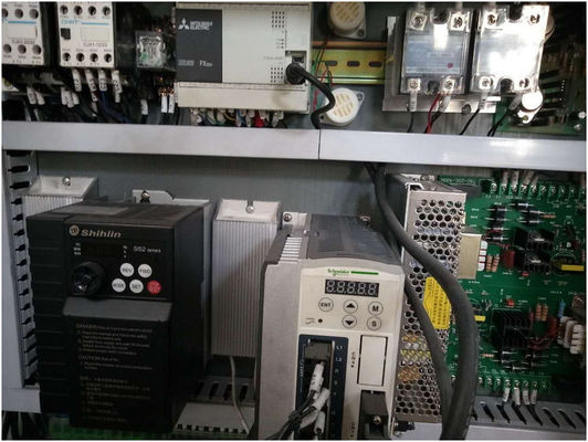 Macchina di taglio a strisce automatica a due posti per marchi autoadesivi 5.5kw