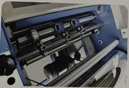 FB-540 Yarım Otomatik Hidrolik Film Laminatör