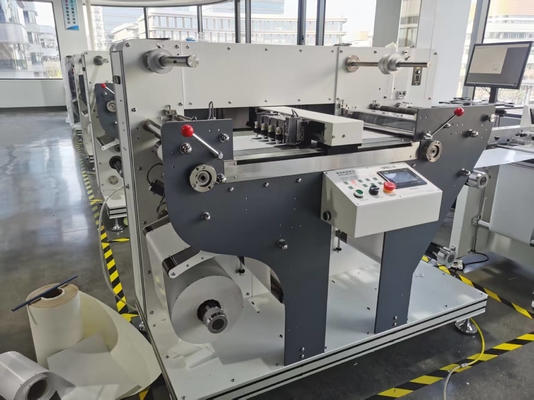 Digital Die Cutting Machine 330mm Width 0.1mm Precision Servo Motor