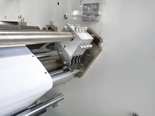 Digital Die Cutting Machine 330mm Width 0.1mm Precision Servo Motor