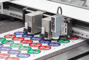 Digital Color Label Maker Roll To Roll Adhesive Inkjet Sticker Printer  Label Printing Machine And Cutter