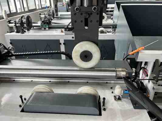 SR-1300c  High Speed Industrial Automatic Paper Core Cutter Machine 1100-1300mm Tube Length